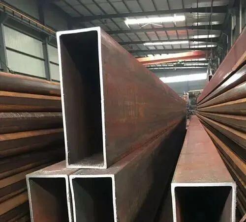 الفرق بين الدرفلة على الساخن والدرفلة على البارد للأنابيب المربعة والمستطيلة
